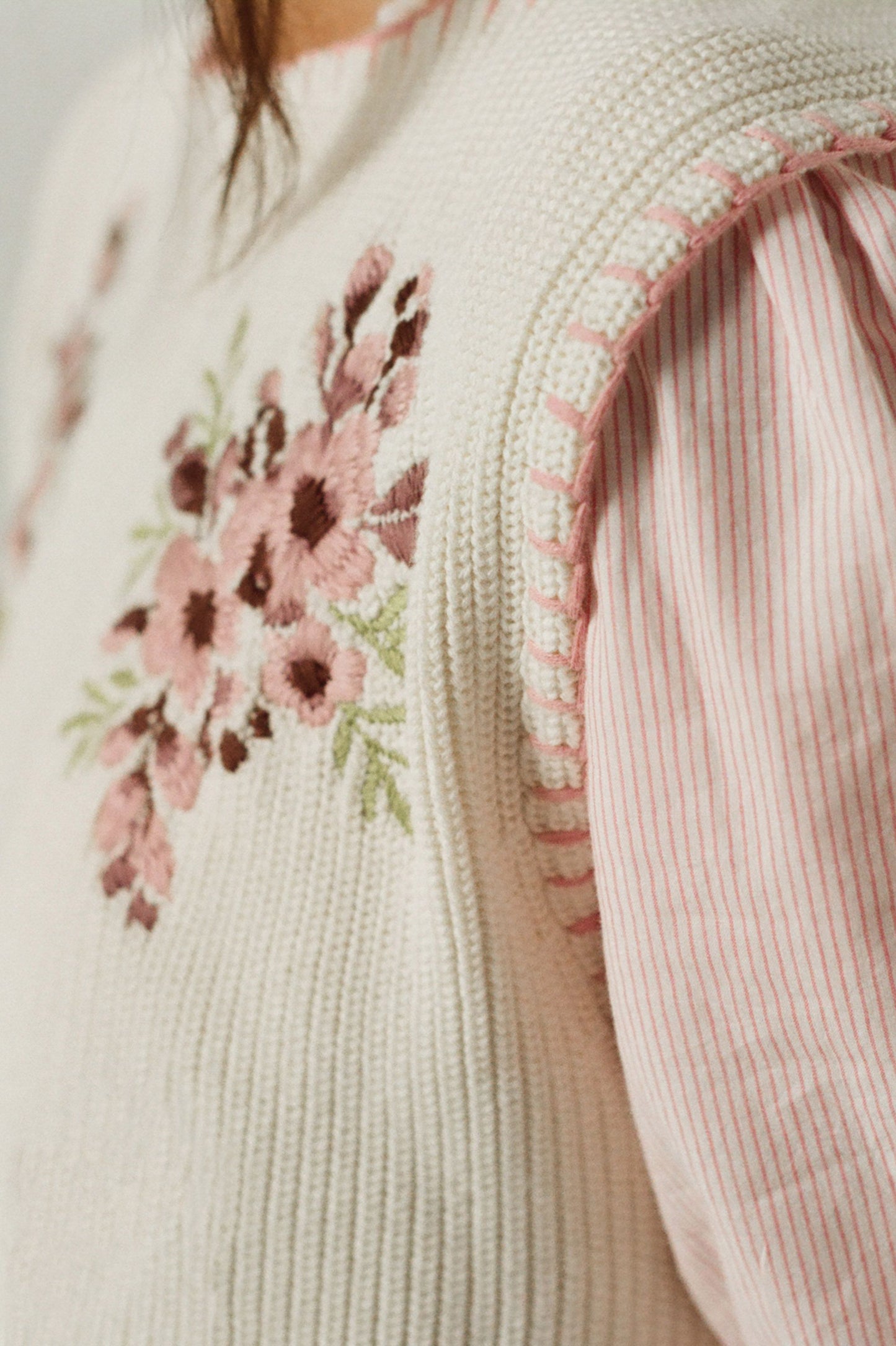 Oak Meadow - Clara Vest in Oat