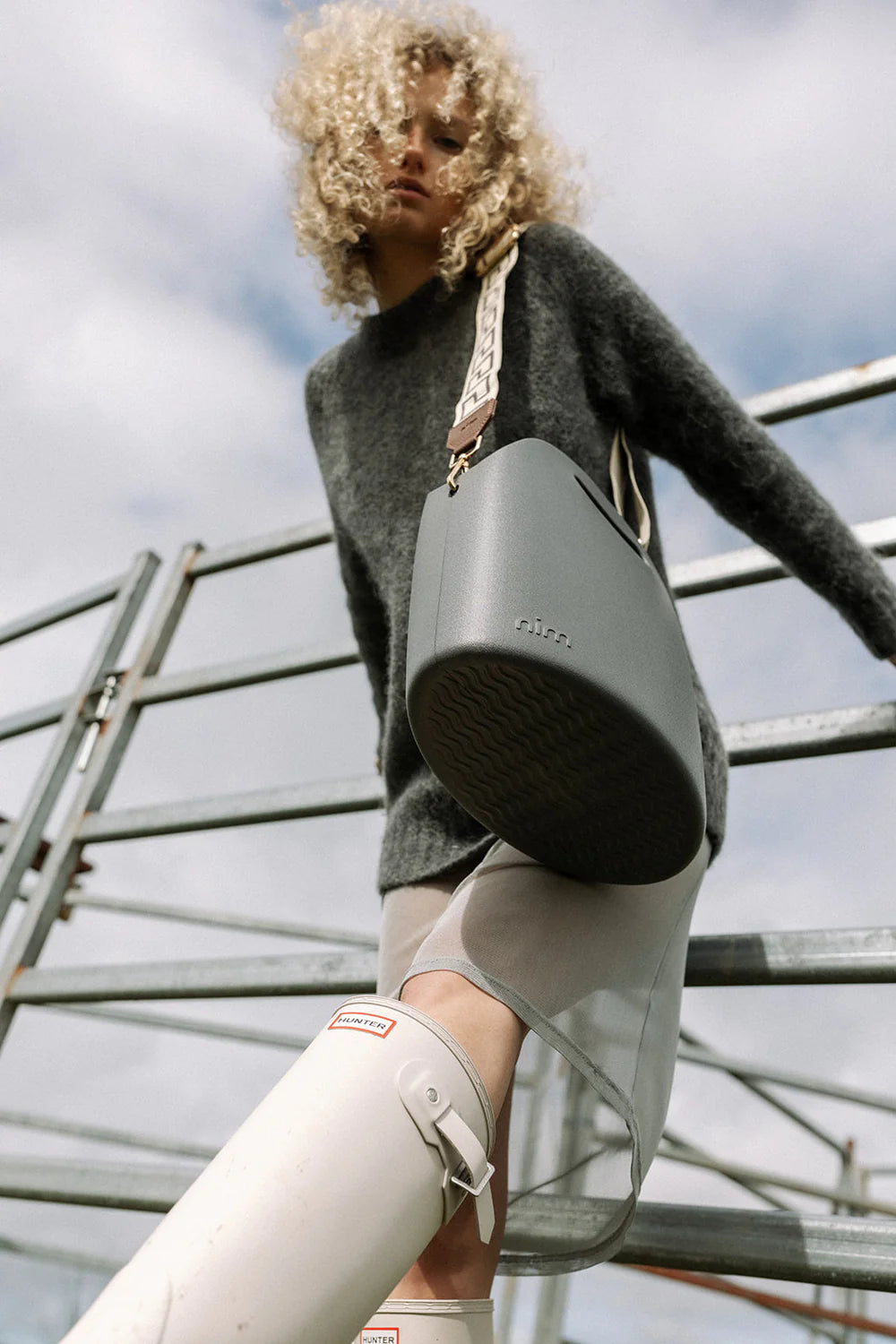 Nim - Bone/Charcoal Strap