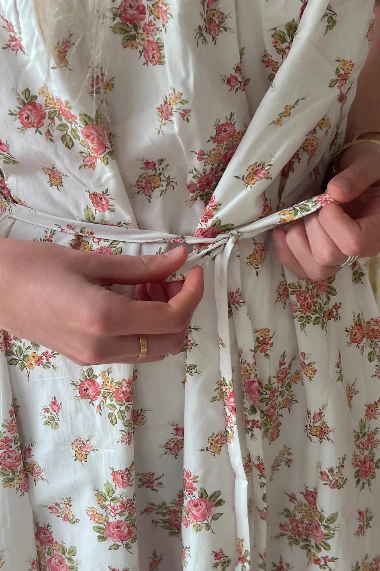 Oak Meadow - Frill Tea Midi Dress in Della Floral Blush (PRELOVED)