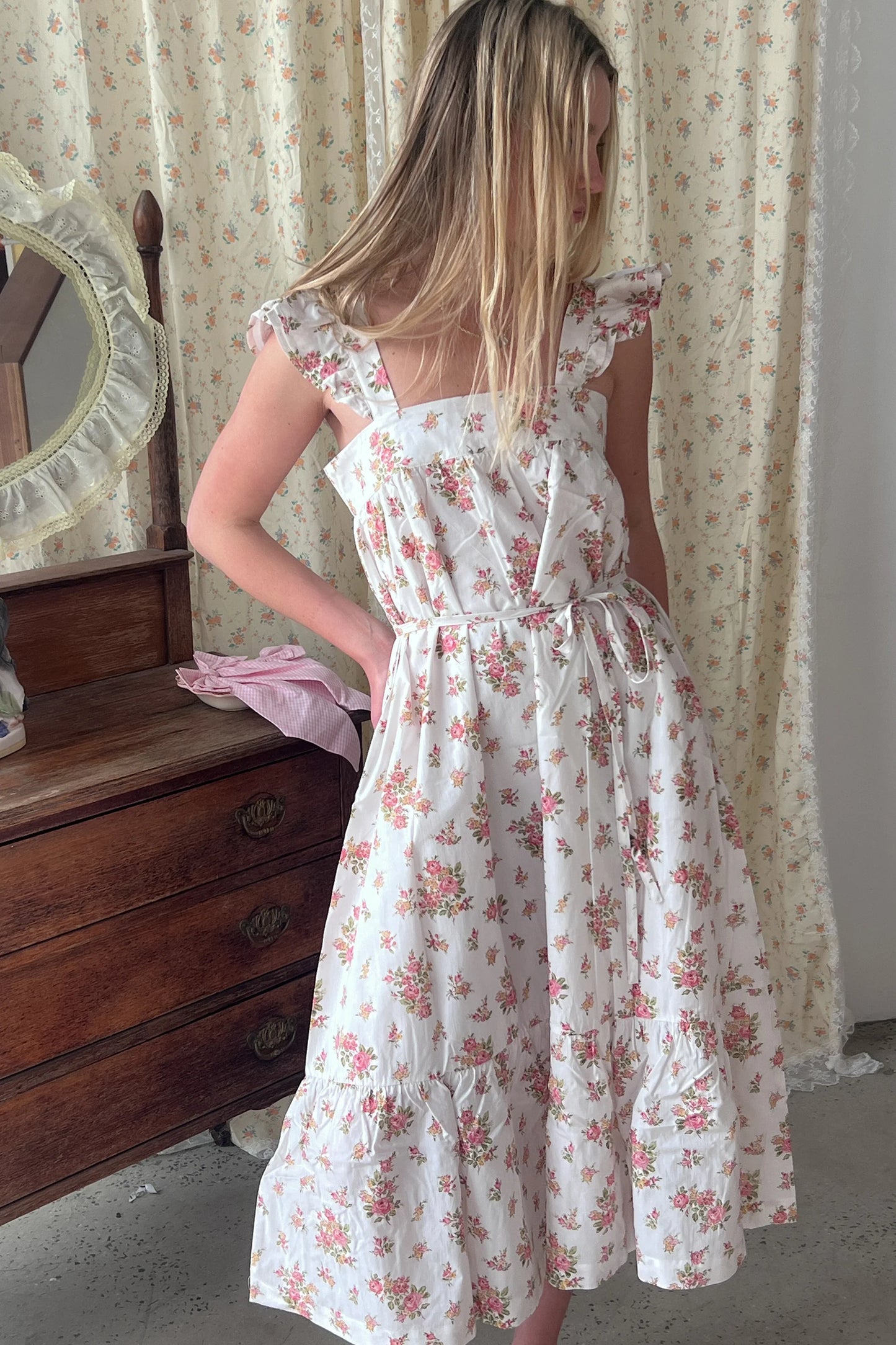Oak Meadow - Frill Tea Midi Dress in Della Floral Blush