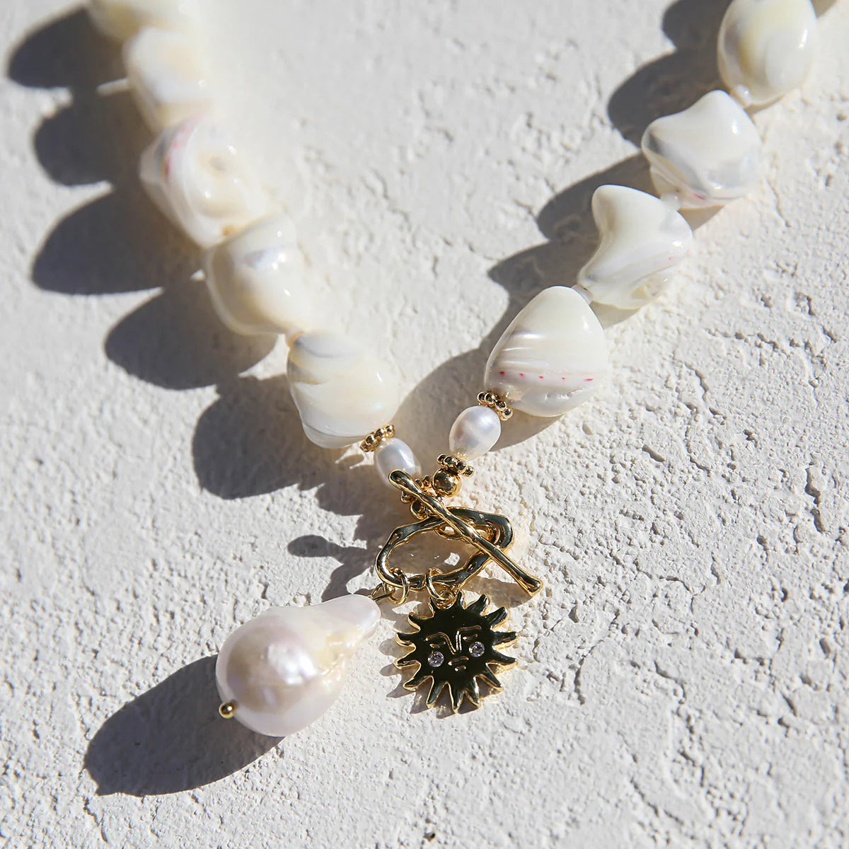 Kingston - Rolled Shell Solis Necklace