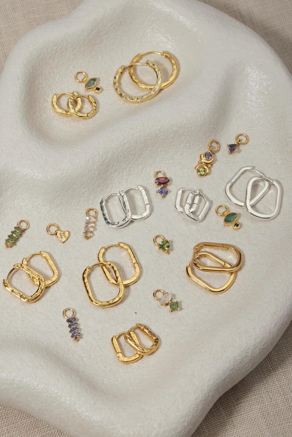 Toni May - Paperclip Polished Silver Huggies Small