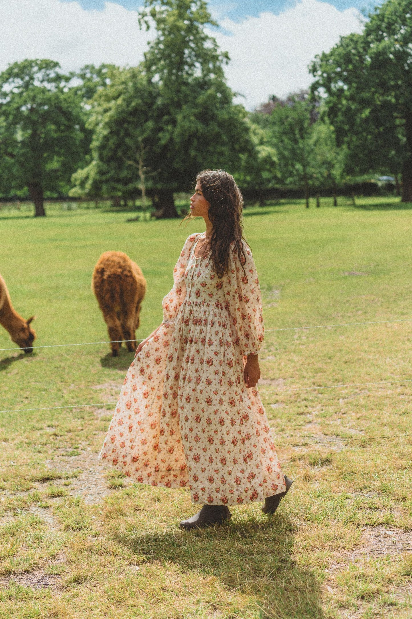 Oak Meadow - Harriet Winter Dress in Farmhouse Bloom