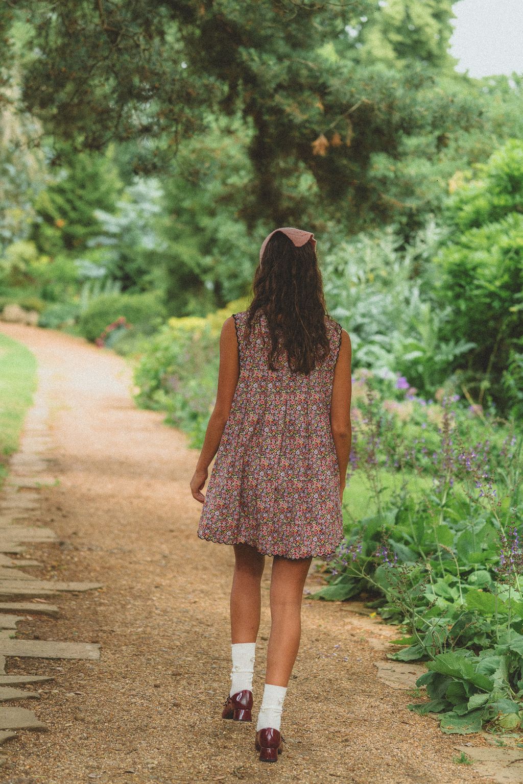 Oak Meadow - Romi Shift Dress in Midnight Garden